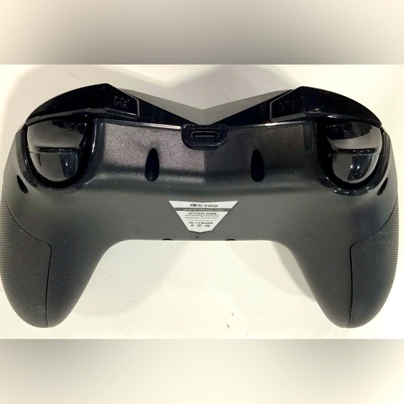 IFYOO ONE Pro Gaming Controller - Picture 3 of 4